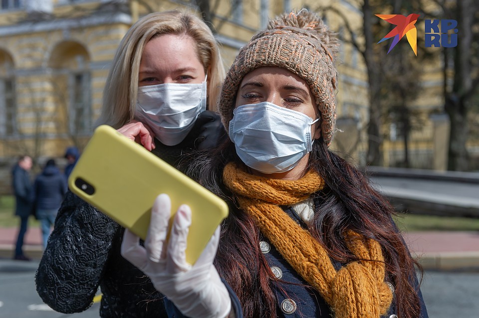 За появление в общественном месте без маски теперь можно получить штраф в 4 000 рублей. Фото: Олег ЗОЛОТО