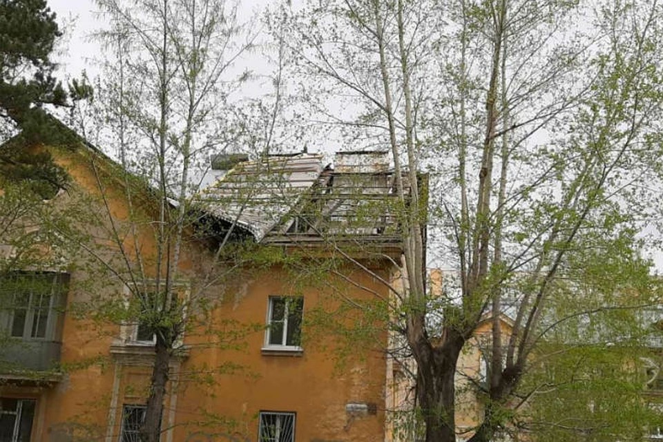 Последствия урагана в Чите. Фото: пресс-служба Забайкальского фонда капитального ремонта.