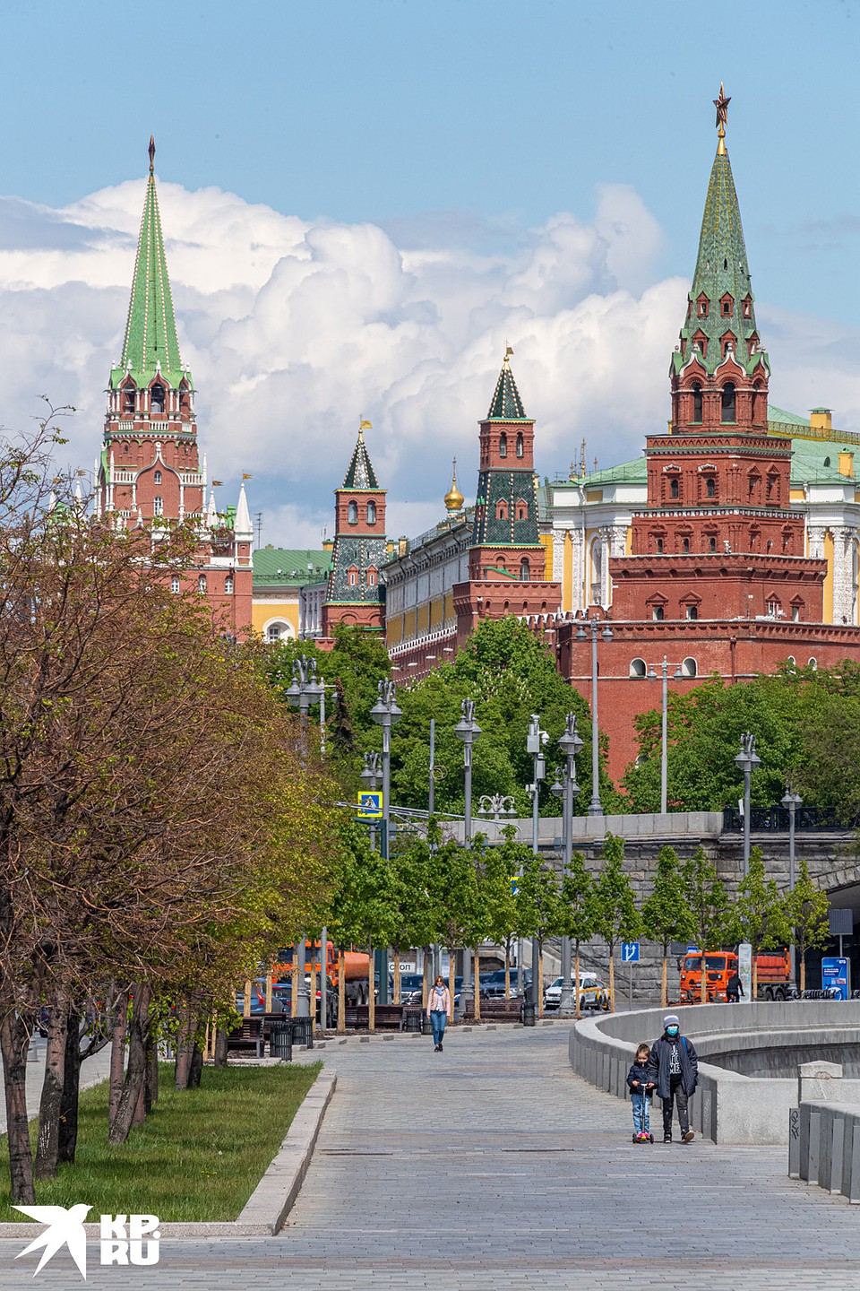 Вид с Пречистенской набережной. Фото: Михаил ФРОЛОВ