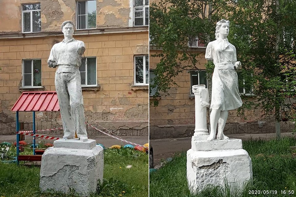 Гипсовые стауи в одном из дворов проспекта Пионерского. ФОТО: Андрей Чекалин