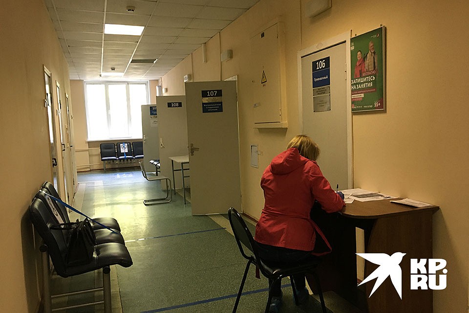 В отделении из пациентов кроме меня никого нет. Фото: Наталья ВАРСЕГОВА