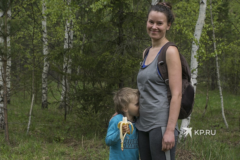 Возвращаться на постоянное место жительства в родной Невьянск Юлия пока не планирует Фото: Алексей БУЛАТОВ