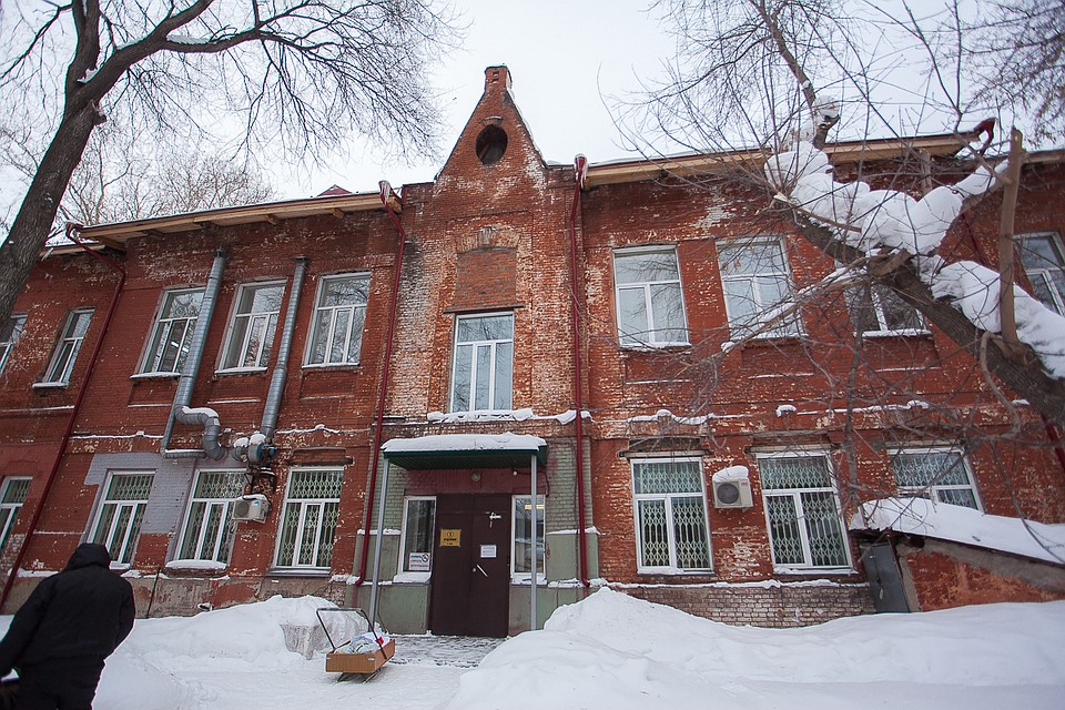 Корпус ГИКБ №1 был построен в 1915 году, но стоит до сих пор. Фото: Виталий ЭЙГЕРИС, предоставлено Музеем города Новосибирска.