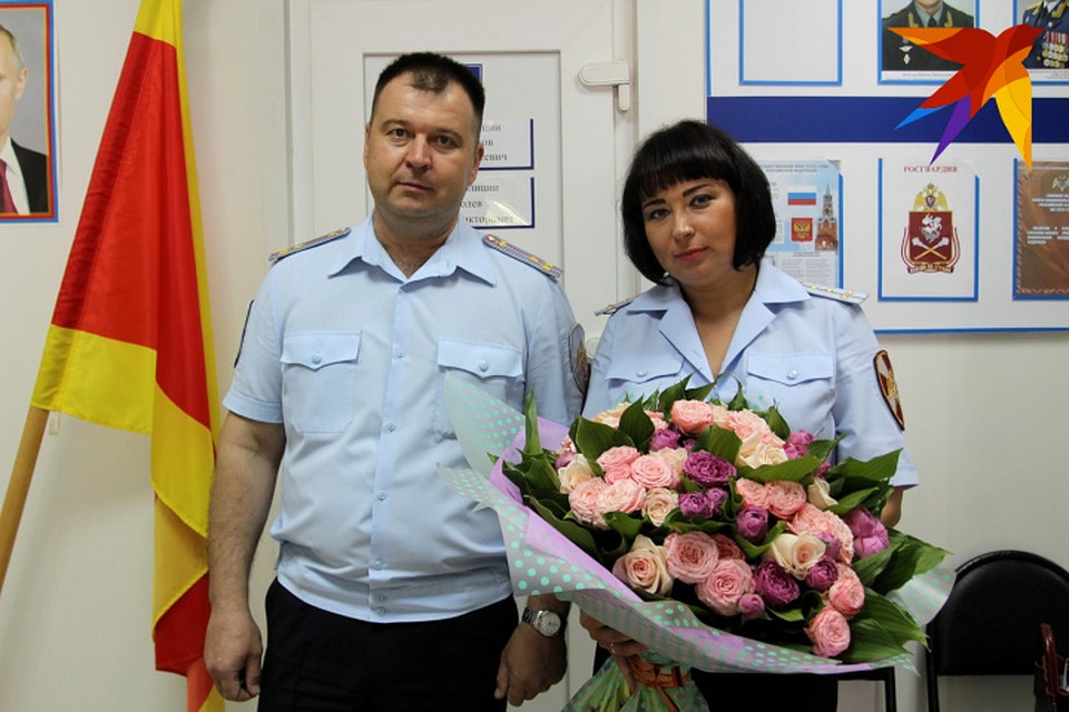 В конкурсе Елену Гусеву поддерживали коллеги, семья и начальник Сергей Безруков (слева) Фото: Ирина ТАРАСОВА
