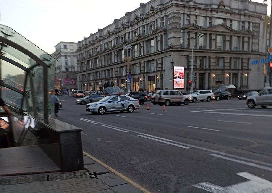 Перекрыт проспект независимости в Минске. Фото: телеграм-канал "Чай с малинавым варэннем".