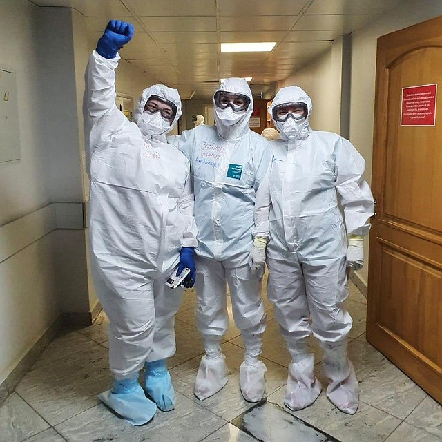 Около пяти тысяч томских медиков сейчас сражаются с COVID-19. Фото: из открытых источников