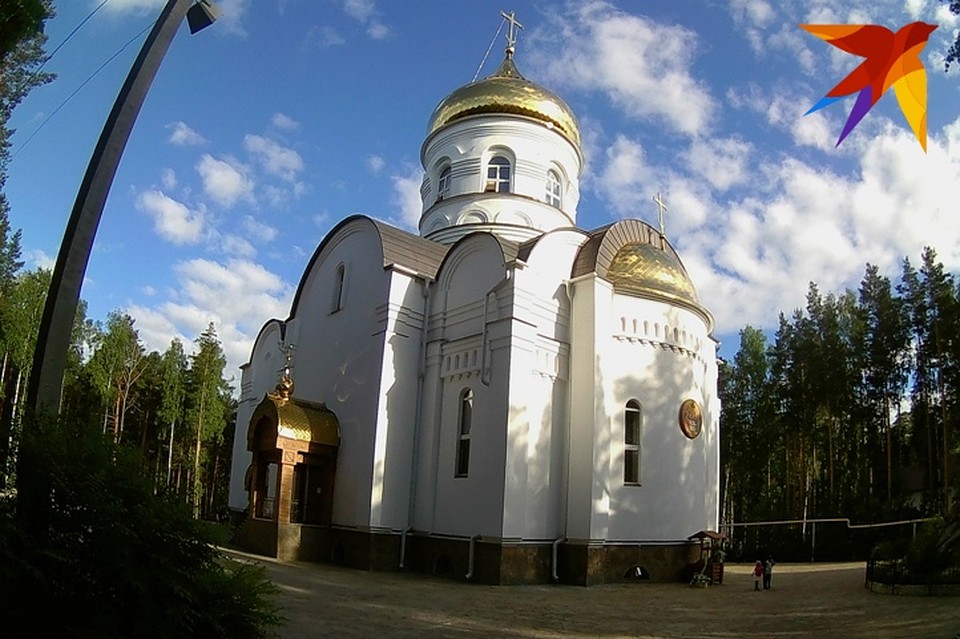 Часовня на территории Среднеуральского женского монастыря. Фото: Алексей БУЛАТОВ