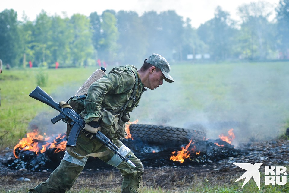 В соревнованиях принимают участие 150 военнослужащих со всей России. Фото: Алена МАРТЫНОВА