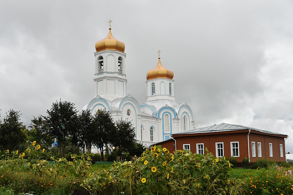 Поселок Колывань. Фото: Влад КОМЯКОВ