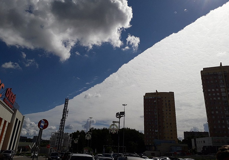 Опубликованы фотографии необычных облаков над Нижним Новгородом. ФОТО: "Нижний Новгород. Без цензуры"