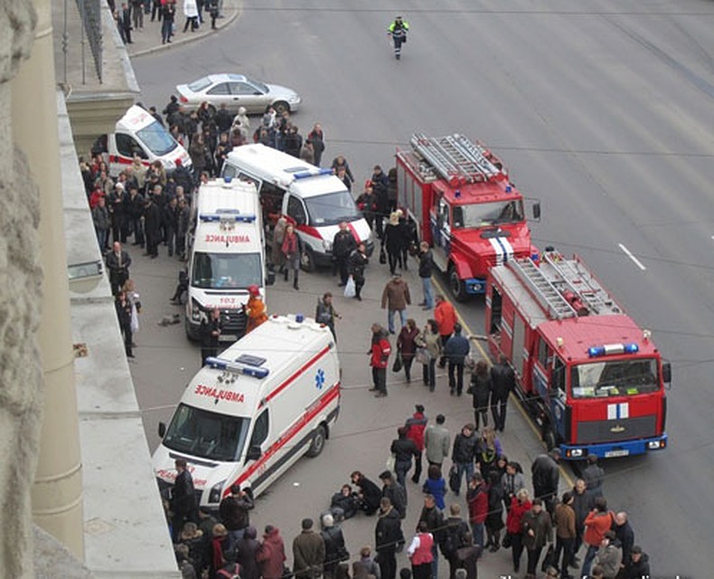 Взрыв в Минске на станции метро "Октябрьская"