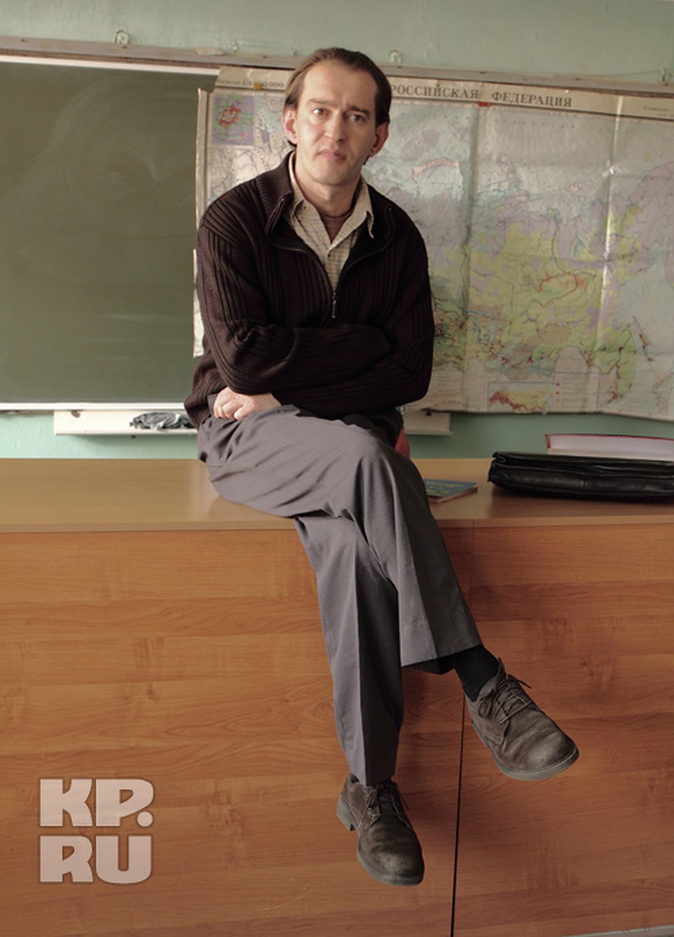 Константин Хабенский в роли географа Служкина.