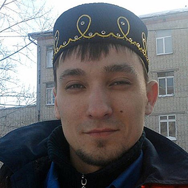 Родители Павла так и не смогли вырвать его из лап вербовщиков.
