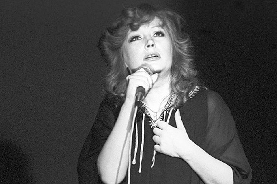 Алла Пугачева на концерте, который прошел в Москве в рамках открытия Олимпиады-80. Фото: РИА Новости