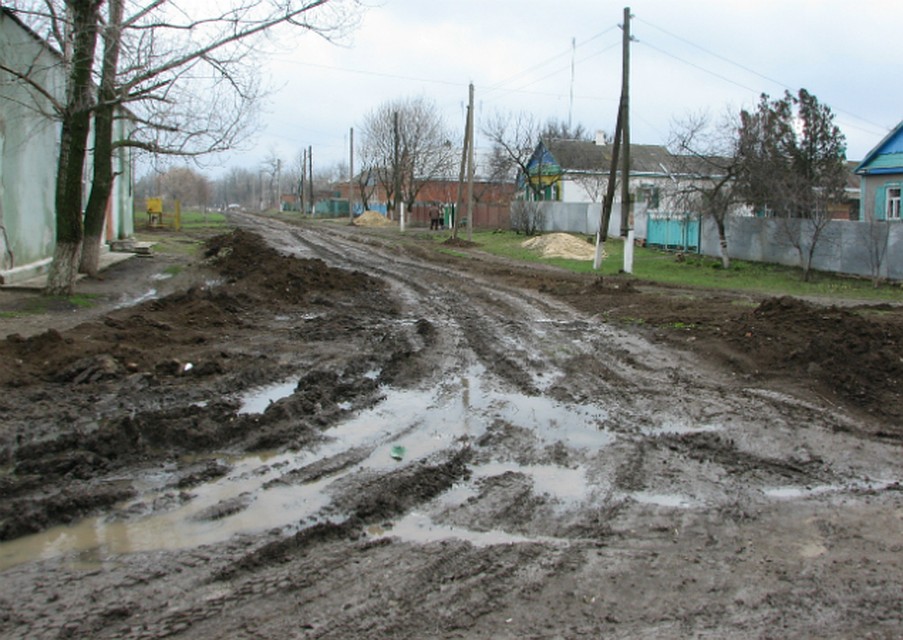 И дороги местные ждали своего часа для преображения. Фото: Иван ТИМОФЕЕВ