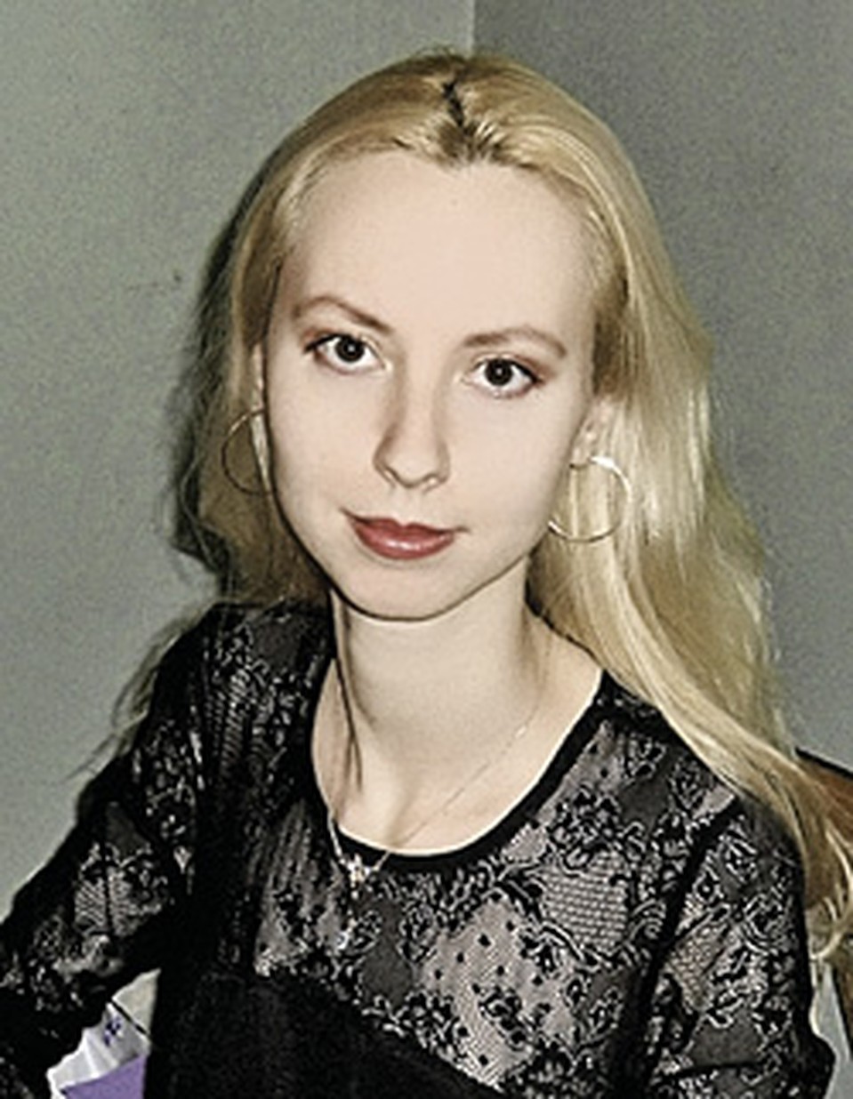Елена Попова.