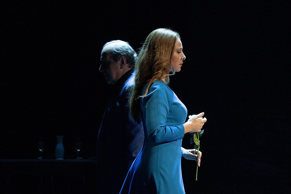 Спектакль «ЛюБоль»: как красавица Катя Гусева полюбила пьющего гуляку