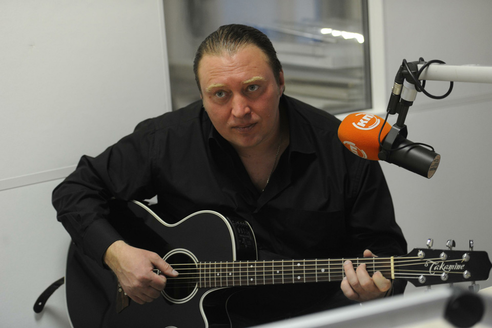 Дождавшийся сына из психушки автор хита «Любимая моя» Вячеслав Быков вернулся на ТВ