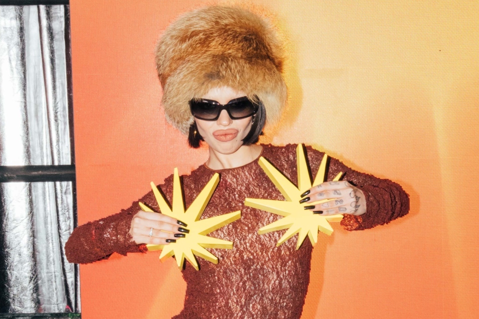 Самыми прослушиваемыми артистами России 2023 стали Анна Асти и Инстасамка