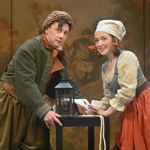 Спектакль «Любовная досада» в театре «Et Cetera»