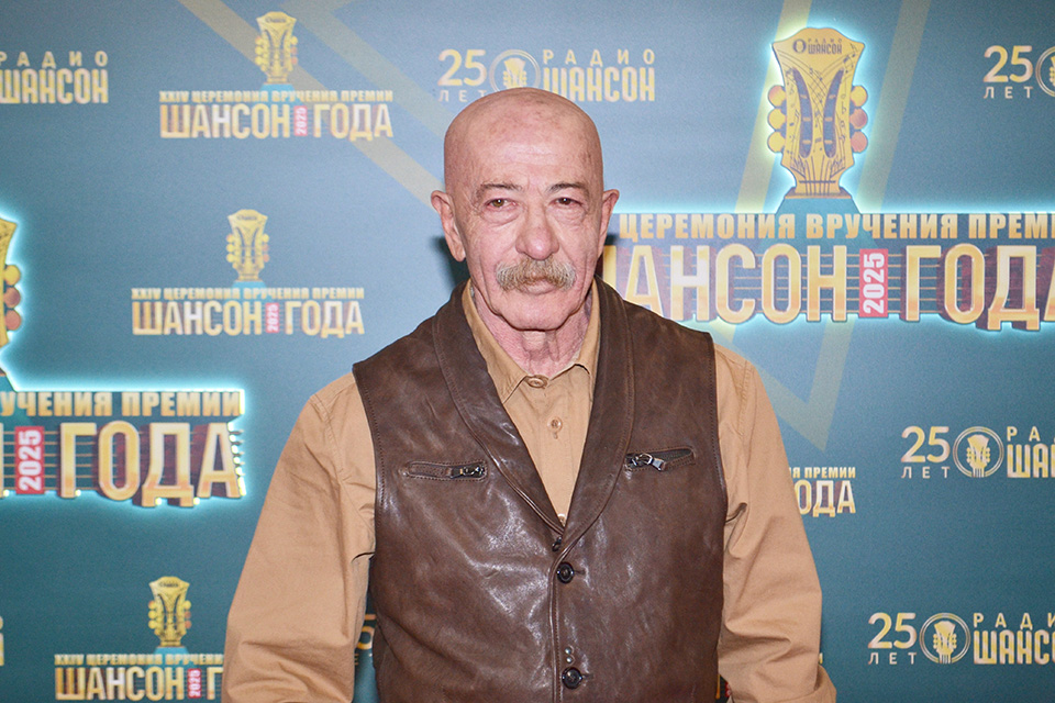 Александр Розенбаум пояснил, зачем регистрирует названия песен в качестве брендов