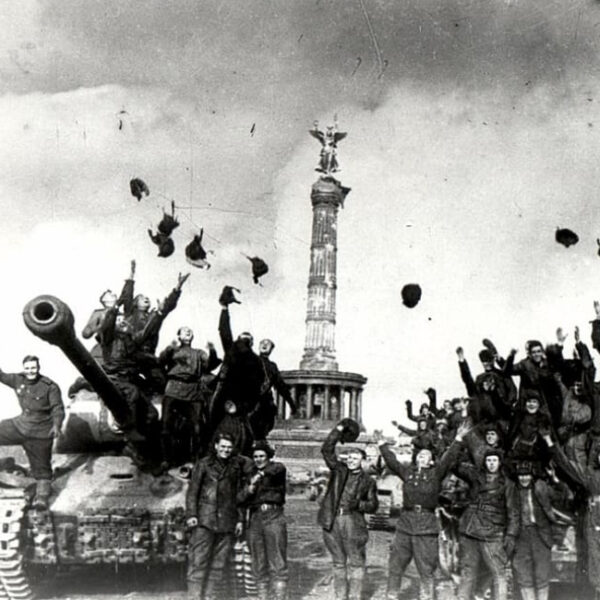 Выставка «80 лет под знаком Победы» в Музее Победы