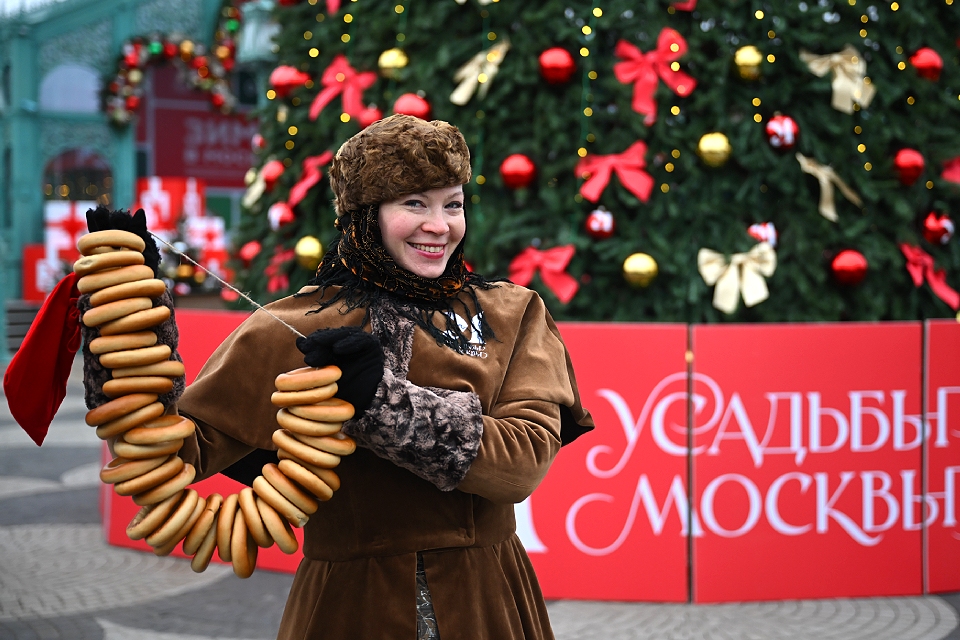 25 лучших идей, куда сходить на выходных в Москве 6 и 7 декабря 2025: императорские украшения и историческая реконструкция