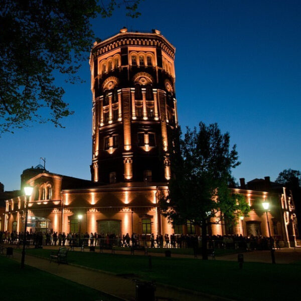 15 лучших идей, куда сходить в Ночь Музеев в Санкт-Петербурге 2021: квесты, концерты и новый мюзикл