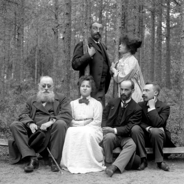 Выставка «Дачная жизнь»