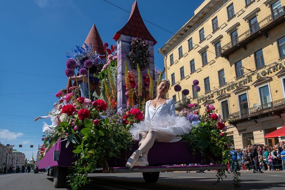 20 лучших идей, куда сходить на выходных в Санкт-Петербурге с 12 по 15 июня: фестиваль Stereoleto, концерт Евы Польны и «Клинок на Неве»