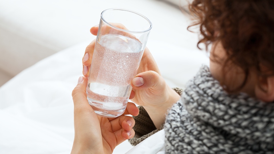 Как правильно полоскать горло