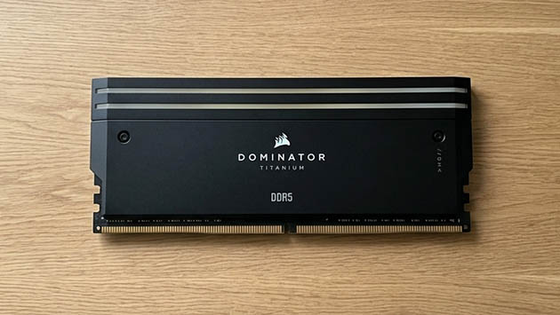 Corsair Dominator Titanium RGB. Фото: Павел Громов / Нейросеть