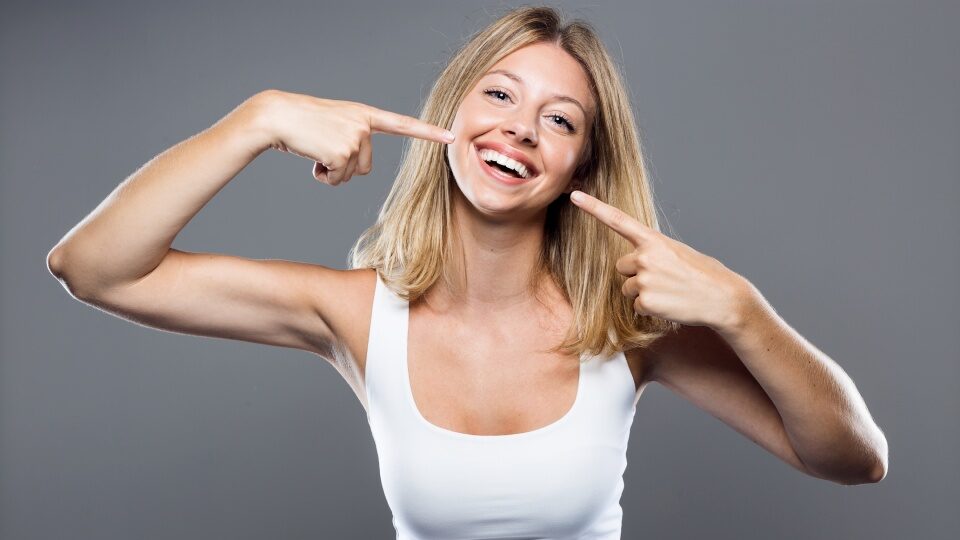 Лучшие средства для отбеливания зубов