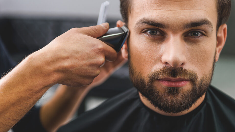 11 лучших машинок для стрижки волос 2025 года