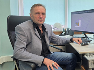 Дмитрий Савин