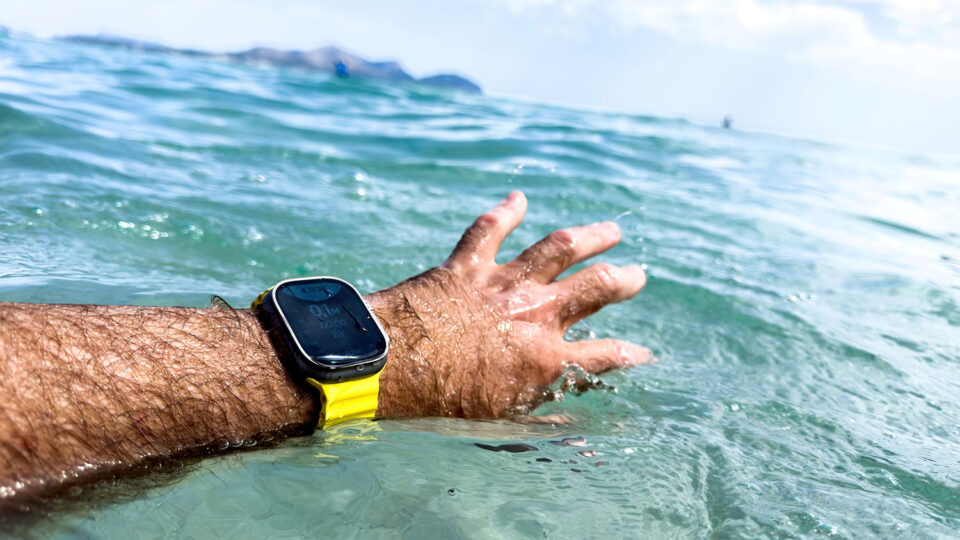 С Apple Watch можно плавать. Фото: Hadrian / Shutterstock / Fotodom