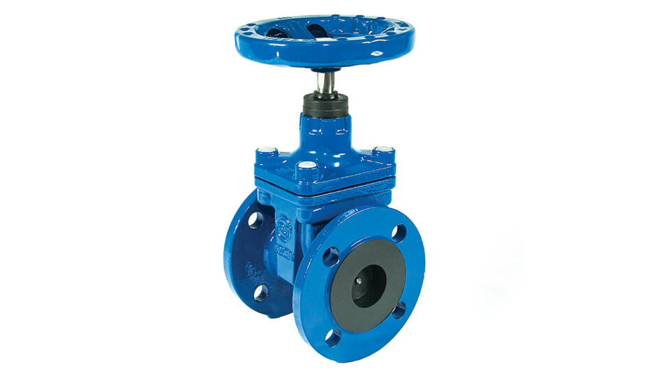 Фланцевые краны используются в промышленности. Фото: Promus / Shutterstock / Fotodom