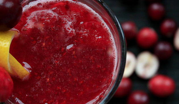 Нежный крем с клюквой