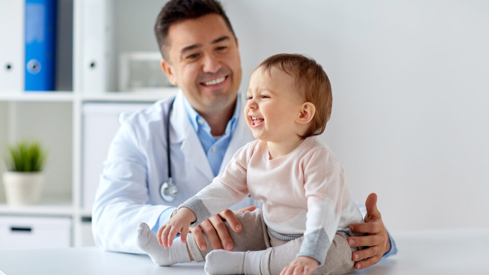 Международный день педиатра в 2025 году: история и традиции праздника