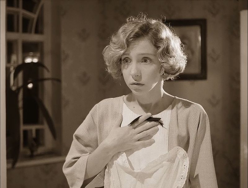 Нищета и предательство мужей: актриса Ольга Мелихова бросила кино и пишет иконы в глухой деревне