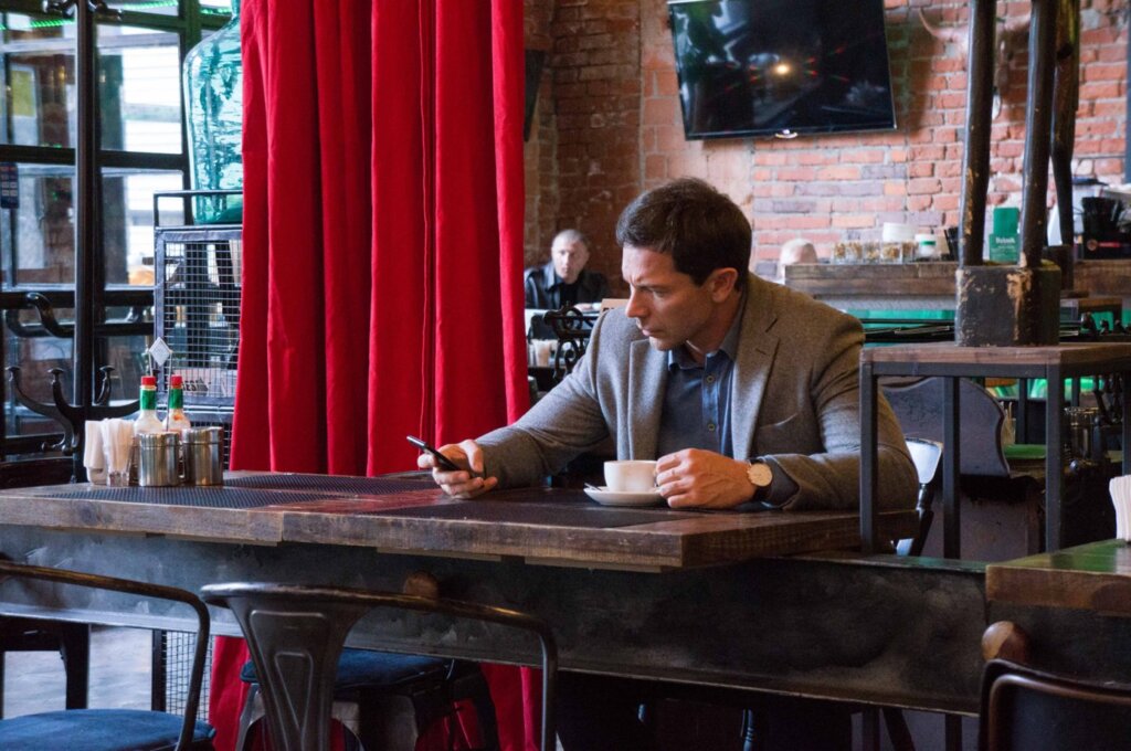 Достойные сериалы Первого, которые внезапно сняли с эфира — Почему?