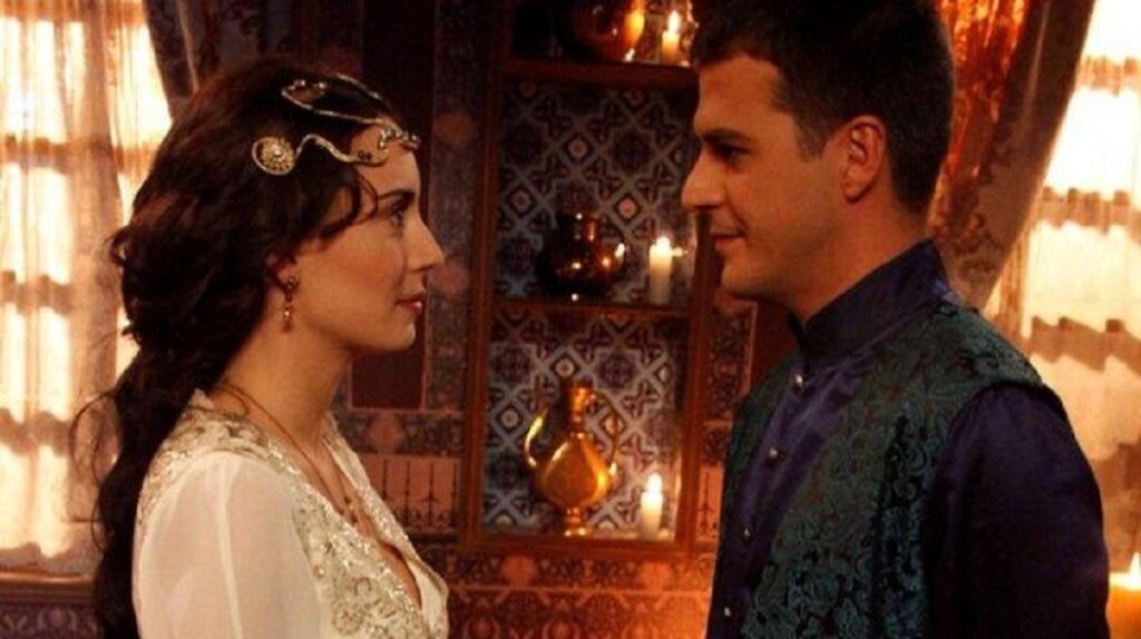 Самый ценный подарок всех шехзаде своим фавориткам, который зрители «Великолепного века» и не заметили