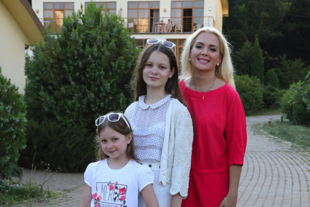 Одинокая мама пятерых детей Мария Порошина заговорила о безысходности