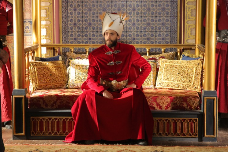 Звезда сериалов «Империя Кёсем» и «Пробуждение: Великие Сельджуки» встречается с россиянкой