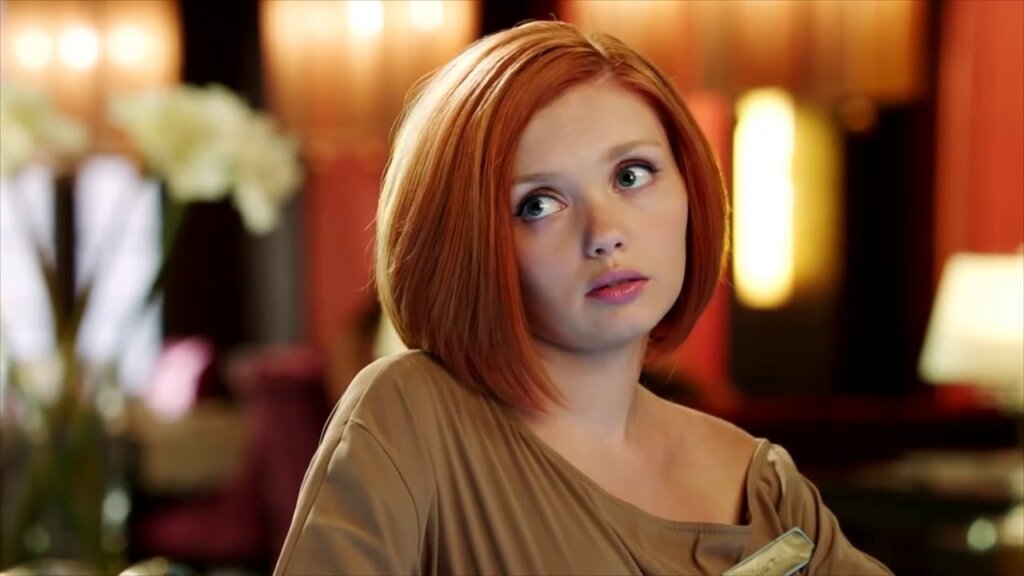 Звезда «Кухни» Ольга Кузьмина перенесла серьезную операцию на лице