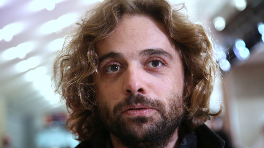 Попытка суицида и смерть родного человека: что пришлось пережить Илье Глинникову