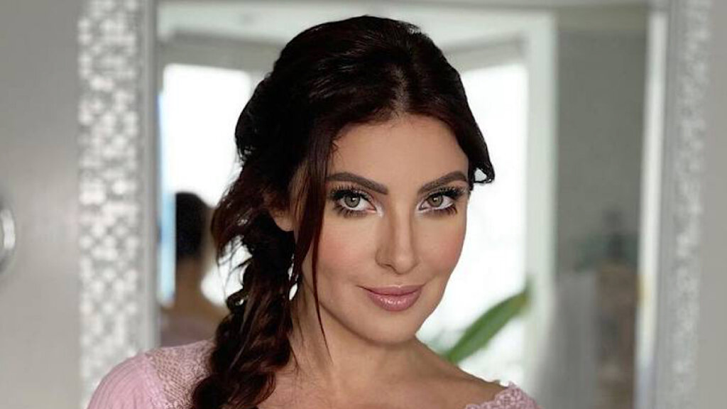 Обессиленная Анастасия Макеева закатила истерику после тайного побега соперницы в США