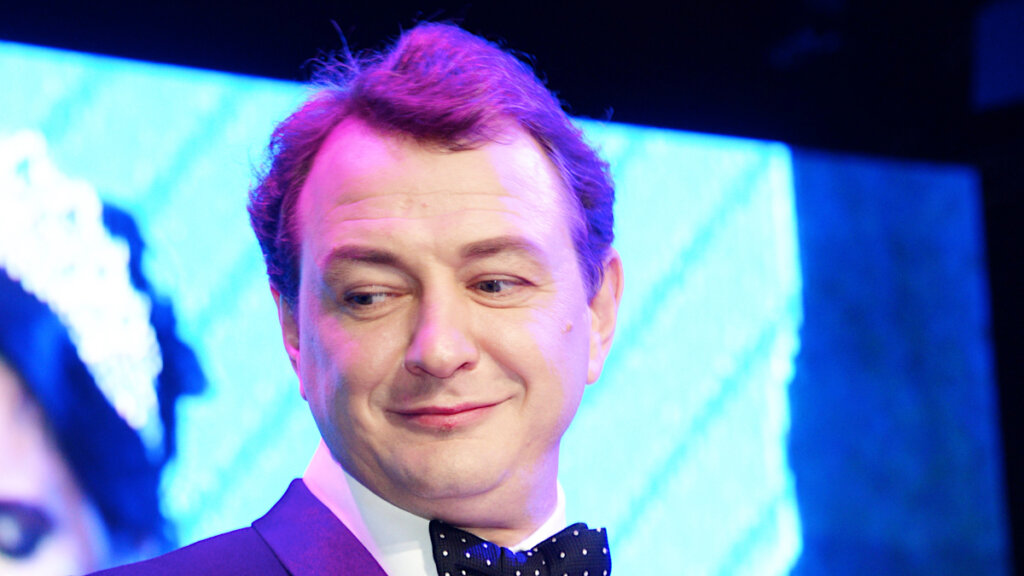 Оскандалившийся Марат Башаров назвал сбежавших из России артистов «кучей брезгливой отрыжки»