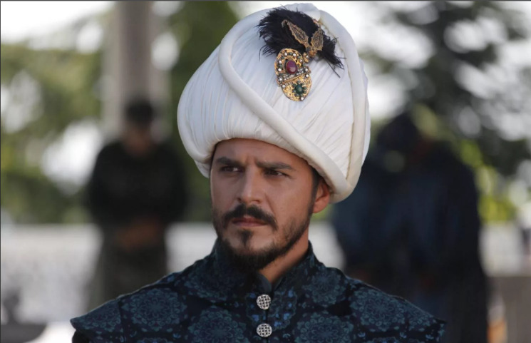 Не только шехзаде Мустафа: Лучшие проекты с Мехметом Гюнсюром