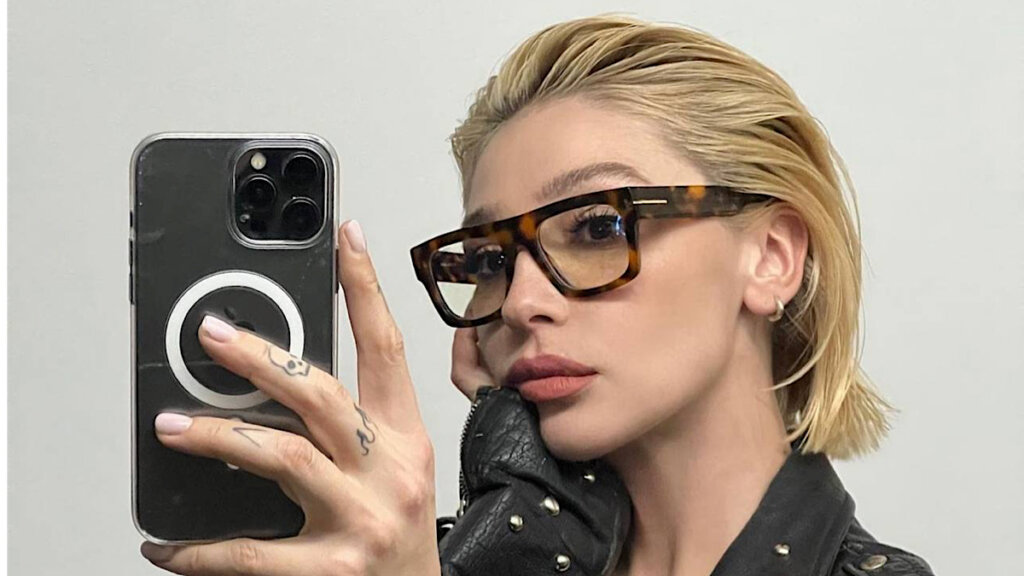 Это вам не шутки: Анастасия Ивлеева дебютировала в драматической роли в сериале «Монастырь»